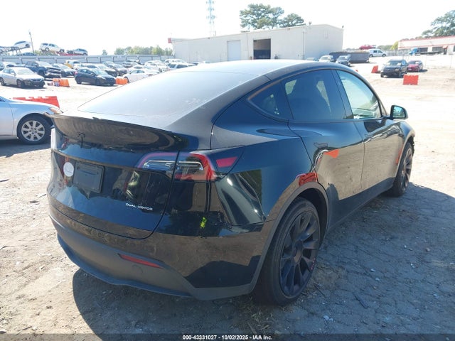 2023 TESLA MODEL Y 7SAYGDEE2PA196769 Photo 3