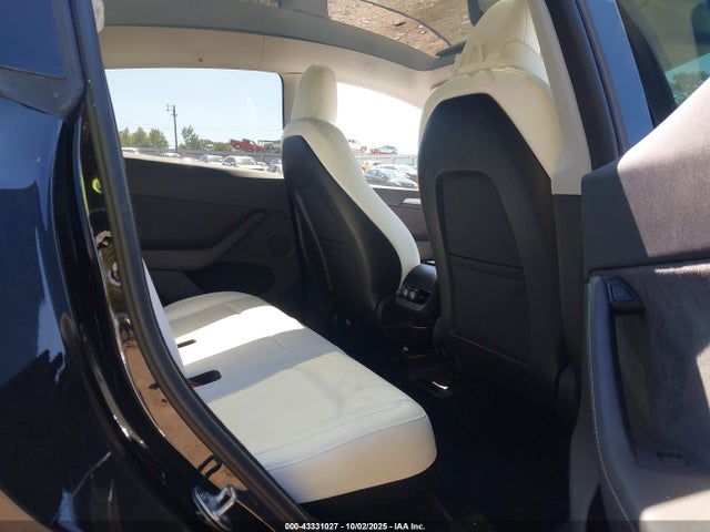 2023 TESLA MODEL Y 7SAYGDEE2PA196769 Photo 7