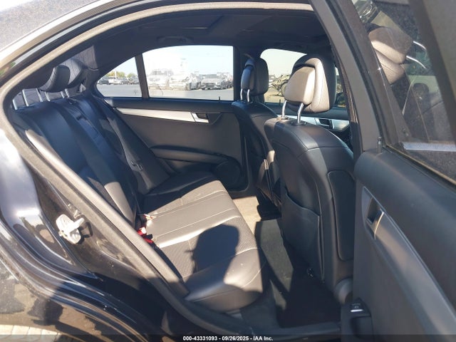 Mercedes-Benz C-Class 2014 WDDGF4HB7EA950390 Image 8