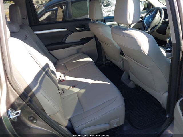 5TDJKRFH3GS319268 Toyota 2gr-fe