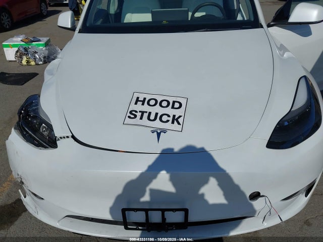 43331198 :رقم المزاد ، 7SAYGDEEXPF675234 vin ، 2023 Tesla Model Y مزاد بيع