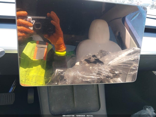 43331198 :رقم المزاد ، 7SAYGDEEXPF675234 vin ، 2023 Tesla Model Y مزاد بيع