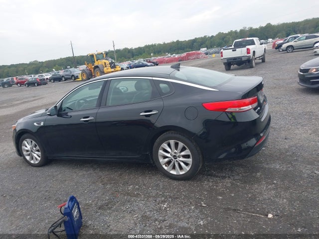 43331308 :رقم المزاد ، 5XXGU4L38GG045521 vin ، 2016 Kia Optima Ex مزاد بيع