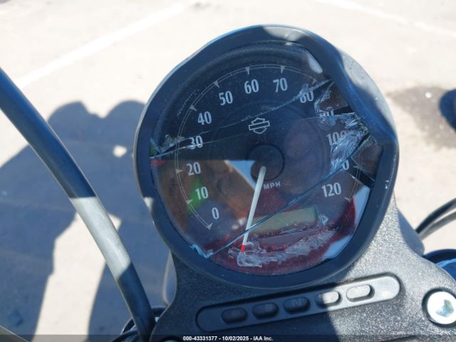 2014 HARLEY-DAVIDSON XL883 1HD4LE213EC411800 Photo 6