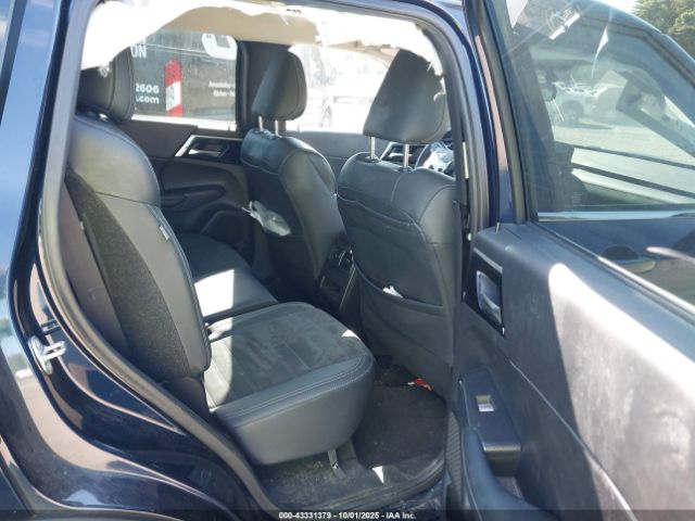 2022 MITSUBISHI OUTLANDER JA4J4UA85NZ039121 Photo 7