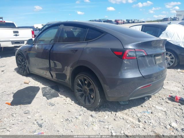 2023 TESLA MODEL Y 7SAYGDEE2PA197663 Photo 2