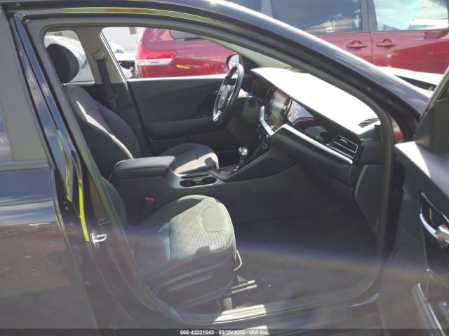 2022 KIA NIRO PLUG-IN HYBRID KNDCM3LD5N5502286 Photo 4