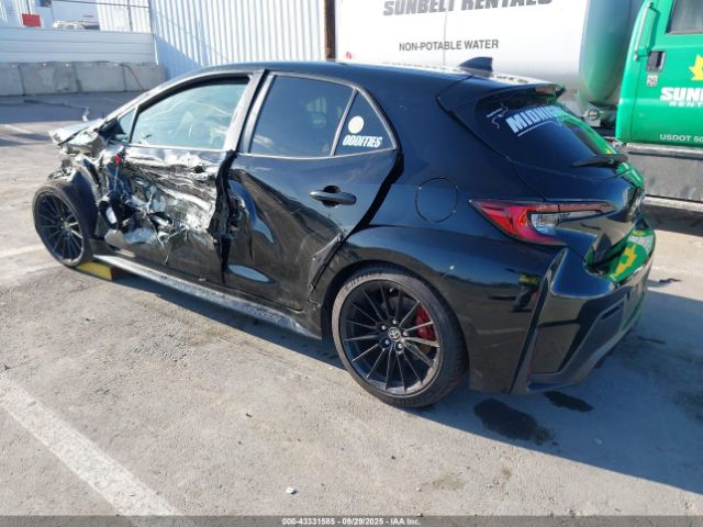 2024 TOYOTA GR COROLLA JTNABAAE8RA009742 Photo 2