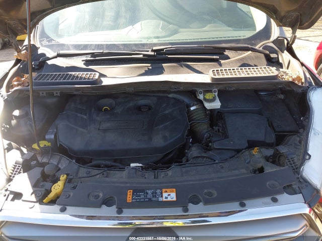 1FMCU0G99HUD94510 Ford Escape