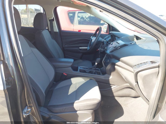 1FMCU0G99HUD94510 Ford Escape