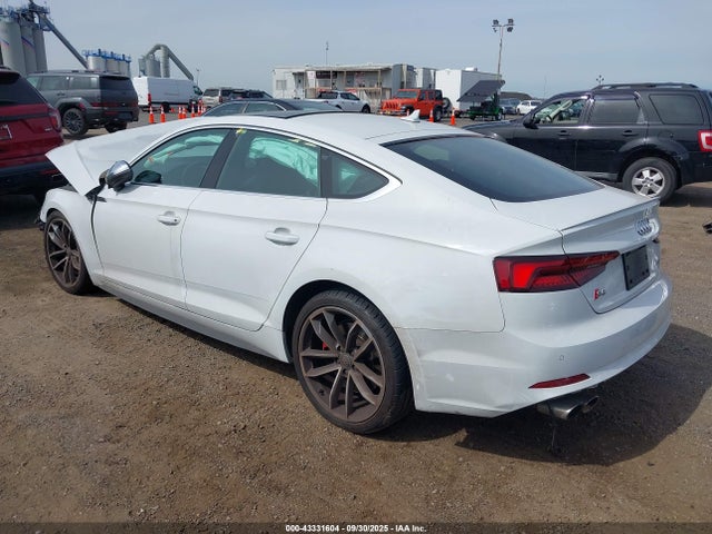 2018 AUDI S5 WAUC4CF58JA092733 Photo 2