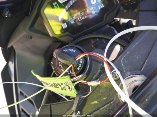 2022 KAWASAKI ZX1002 JKBZXVM11NA002186 Photo 10