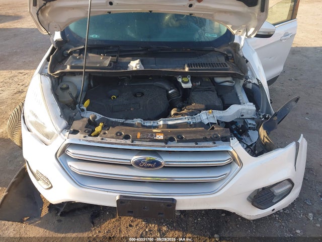 Продаж на аукціоні авто 2018 Ford Escape Titanium, vin: 1FMCU9J97JUB86404, номер лоту: 43331700