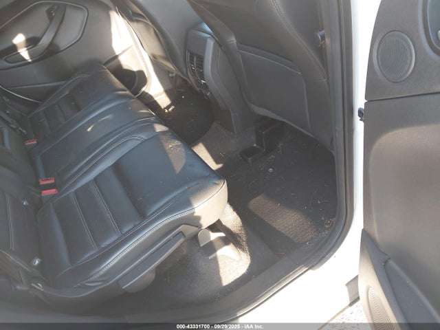 Продаж на аукціоні авто 2018 Ford Escape Titanium, vin: 1FMCU9J97JUB86404, номер лоту: 43331700