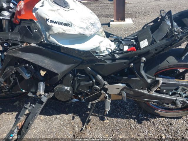 2023 KAWASAKI EX650 ML5EXER19PDA85303 Photo 8