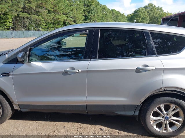 2017 Ford Escape Se მანქანა იყიდება აუქციონზე, vin: 1FMCU9GD0HUB45988, აუქციონის ნომერი: 43331742