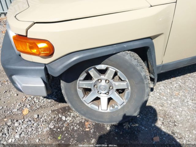 2014 TOYOTA FJ CRUISER JTEBU4BF0EK191139 Photo 5