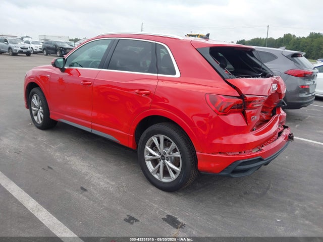 2023 AUDI Q3 WA1DECF3XP1087409 Photo 2