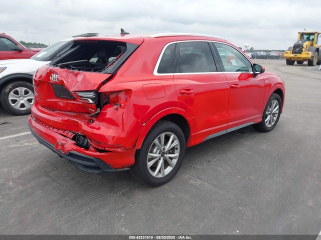 2023 AUDI Q3 WA1DECF3XP1087409 Photo 3
