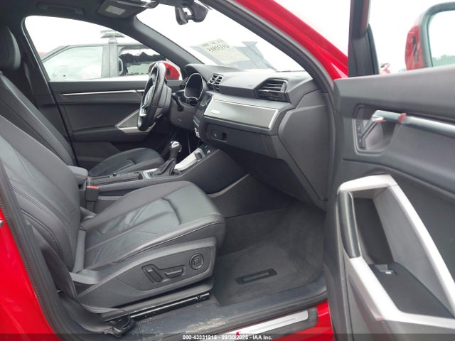 2023 AUDI Q3 WA1DECF3XP1087409 Photo 4