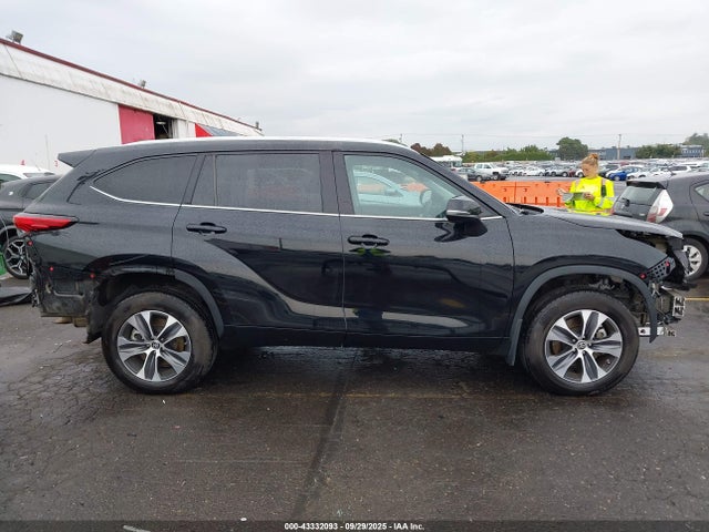 5TDGZRBH4NS255928 Toyota 2gr-fks