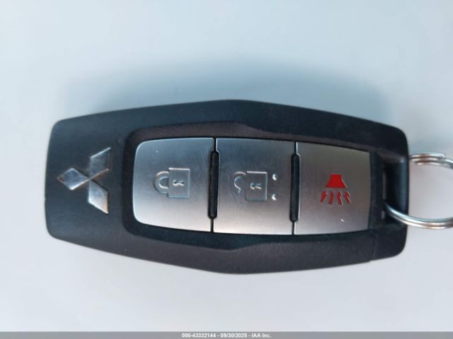 2022 MITSUBISHI OUTLANDER JA4J4TA82NZ028264 Photo 10