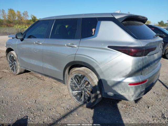 2022 MITSUBISHI OUTLANDER JA4J4TA82NZ028264 Photo 2