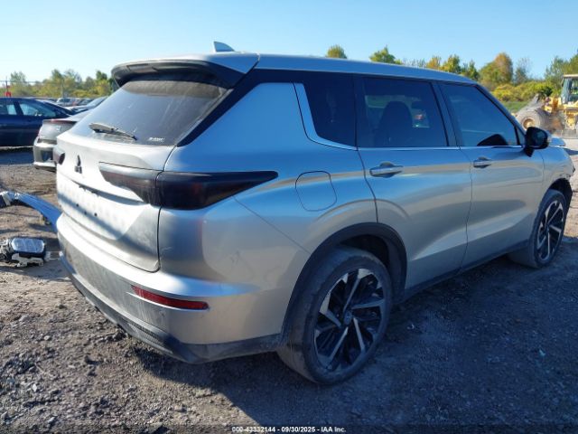 2022 MITSUBISHI OUTLANDER JA4J4TA82NZ028264 Photo 3