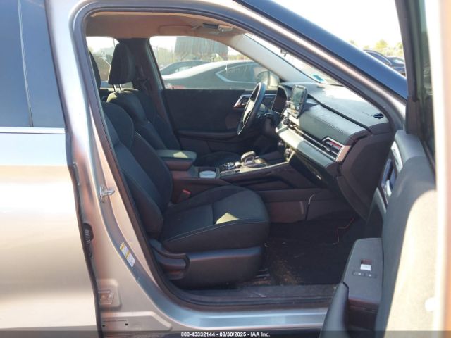 2022 MITSUBISHI OUTLANDER JA4J4TA82NZ028264 Photo 4