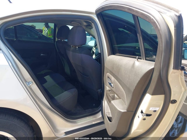 Chevrolet LUV 2014 1G1PC5SB2E7350822 Image 8