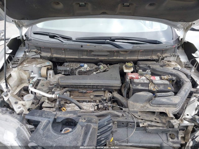 Nissan 2017 2017 KNMAT2MT5HP515235 Image 10