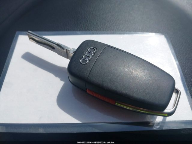 2018 AUDI A3 WAUJ8GFF9J1031094 Photo 10