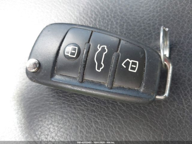 2017 AUDI A3 WAUJ8GFF4H1014326 Photo 10