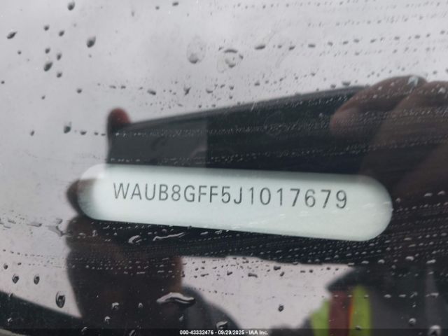 2018 AUDI A3 WAUB8GFF5J1017679 Photo 8