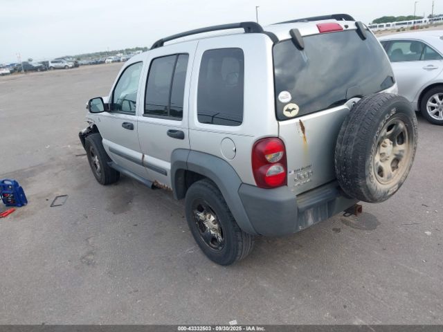2006 JEEP LIBERTY 1J4GL48KX6W280030 Photo 2