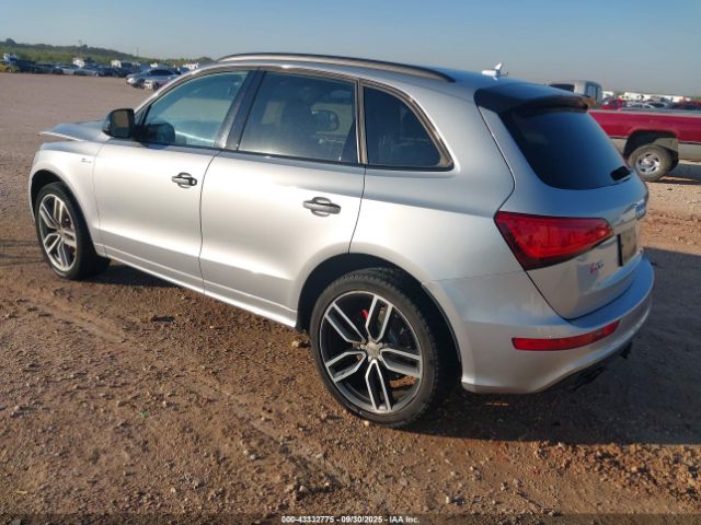 2017 AUDI SQ5 WA1CCAFP2HA075782 Photo 2