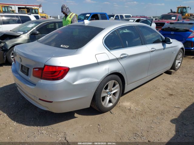 2013 BMW 528I WBAXG5C54DDY30622 Photo 3