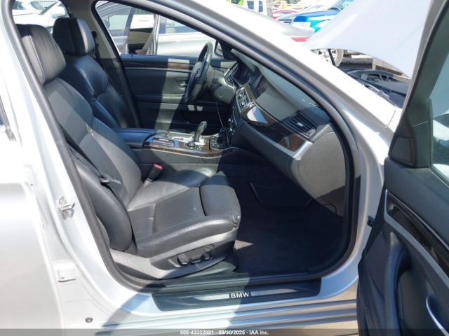 2013 BMW 528I WBAXG5C54DDY30622 Photo 4