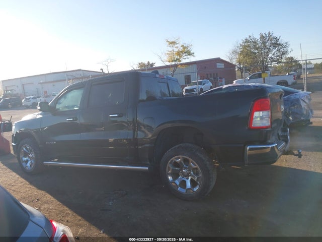 43332927 :رقم المزاد ، 1C6RRFFG3KN818677 vin ، 2019 Ram 1500 Big Horn/lone Star  4x4 5'7 Box مزاد بيع