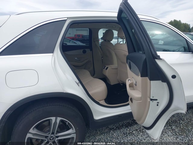 W1N0G8EB3NG116885 Mercedes-Benz m274