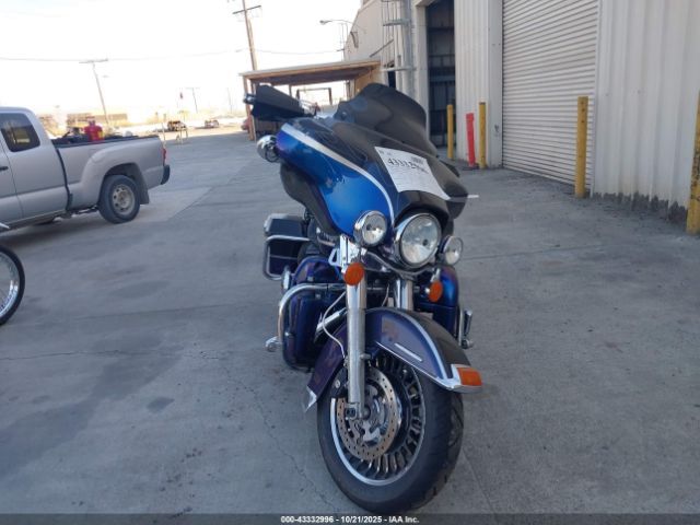 2010 HARLEY-DAVIDSON FLHTK 1HD1KEM17AB606835 Photo 4