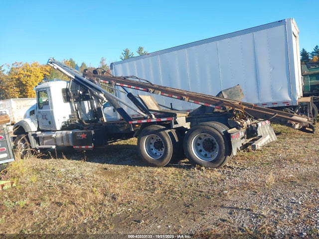 Mack Granite 2023 1M2GR4GC7PM027741 Image 17