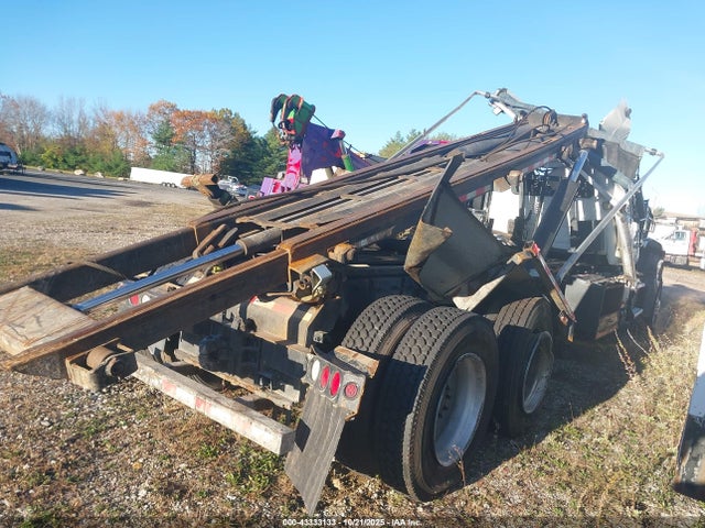 Mack Granite 2023 1M2GR4GC7PM027741 Image 19