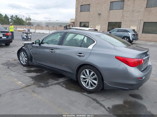 JN1BV7AP2FM347882 Infiniti 2015