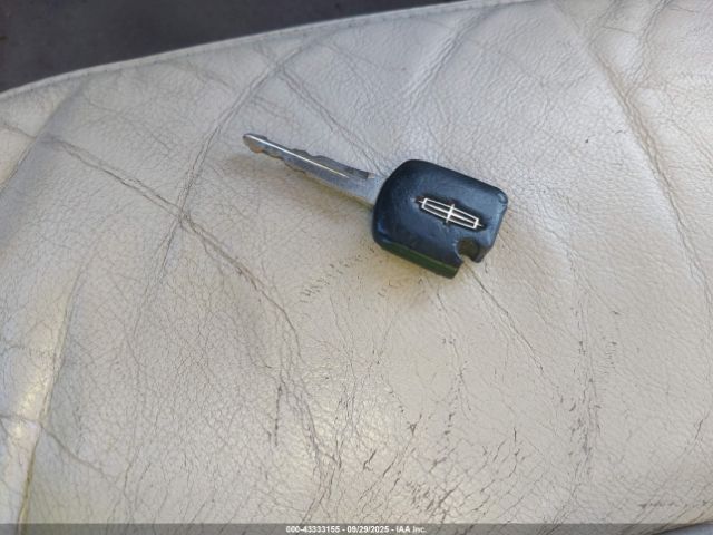 2004 LINCOLN TOWN CAR 1LNHM83W14Y615777 Photo 10