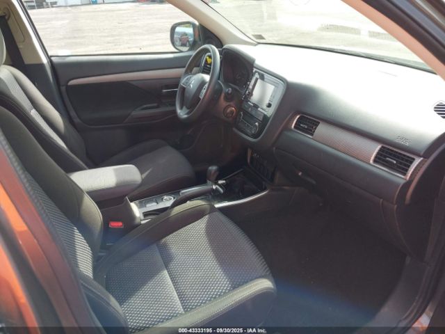 2018 MITSUBISHI OUTLANDER JA4AZ3A39JZ049869 Photo 4