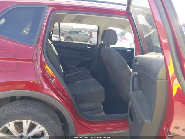 2018 VOLKSWAGEN TIGUAN 3VV0B7AX7JM084929 Photo 7