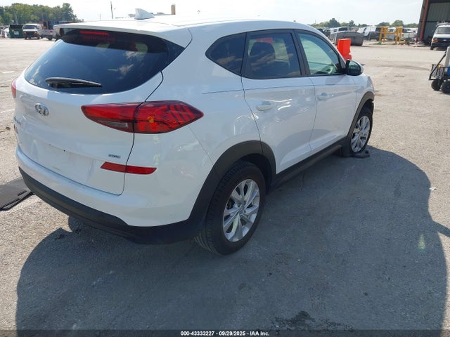 KM8J2CA46LU256766 Hyundai TUCSON SE