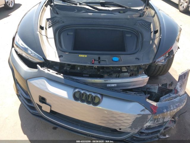 2022 AUDI E-TRON GT WAUFJBFW3N7007812 Photo 9