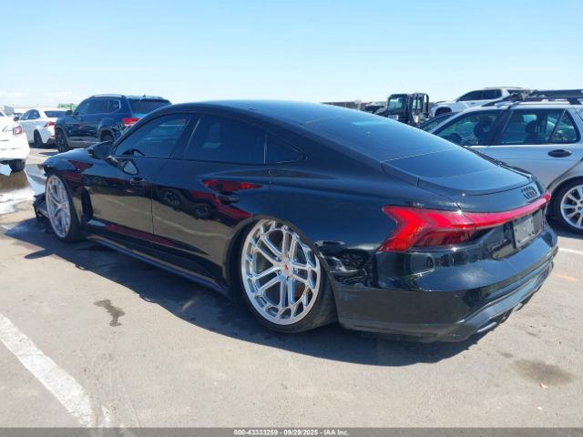 2022 AUDI E-TRON GT WAUFJBFW3N7007812 Photo 2